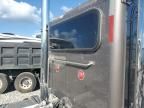 1999 Peterbilt 379 Semi Truck