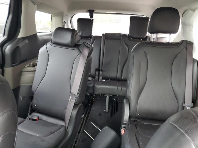 2025 KIA Carnival lx