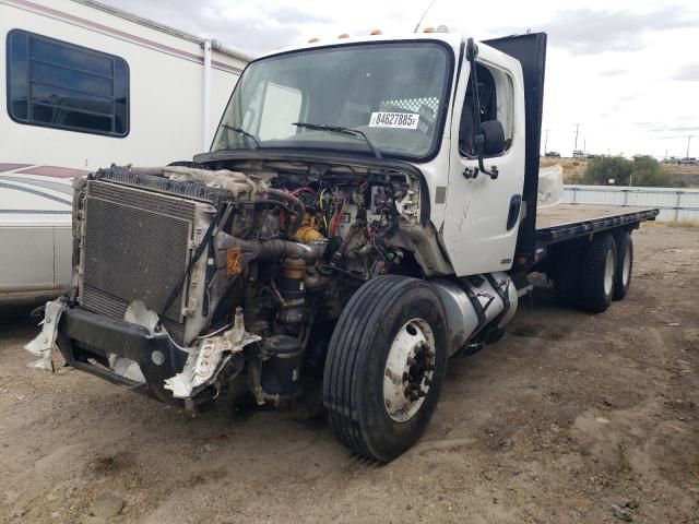 2009 Freightliner Business Class M2 Flatbed Truck