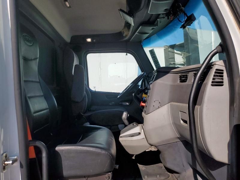 2017 Peterbilt 579 Semi Truck