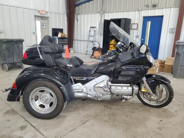 2001 Honda Gl1800 a
