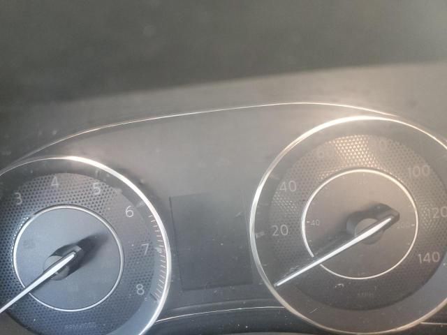 2017 Nissan Armada sv