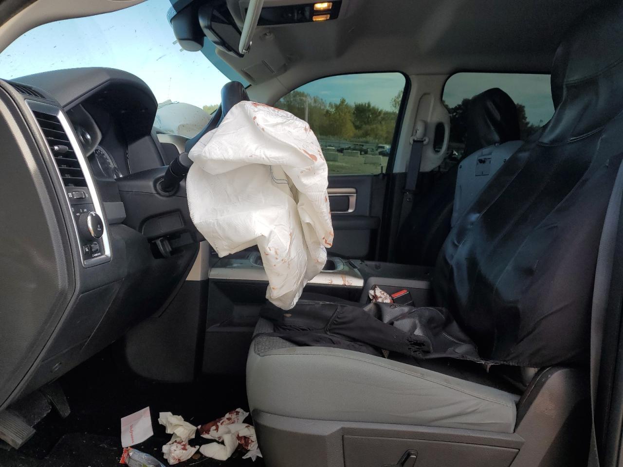 2018 Dodge Ram 1500 slt
