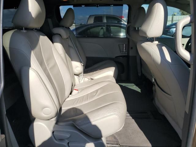 2013 Toyota Sienna XLE