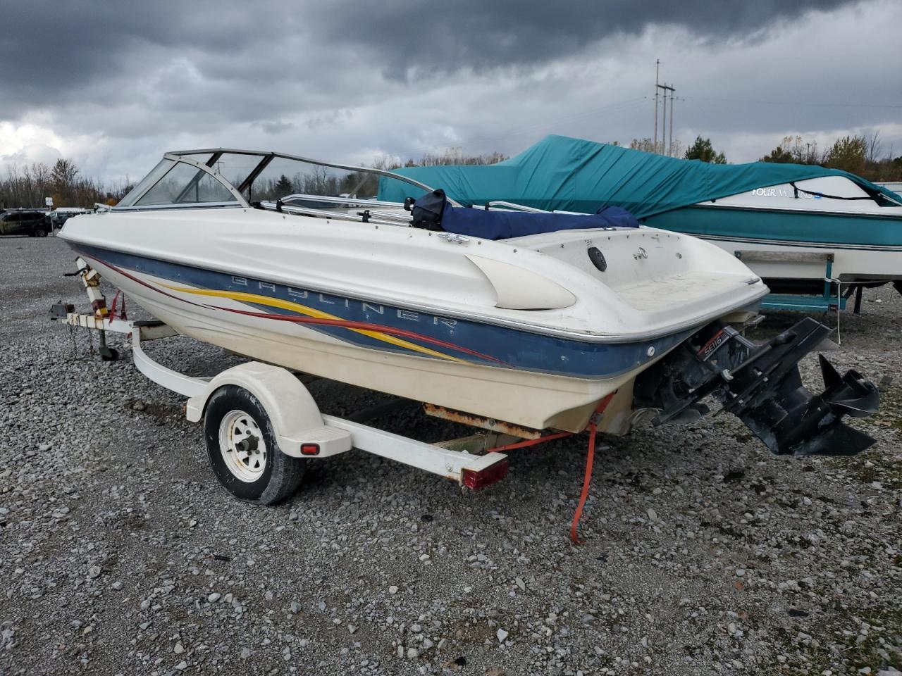 2001 Bayliner Boat