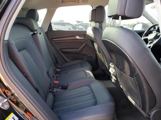 2023 Audi Q5 Premium 40