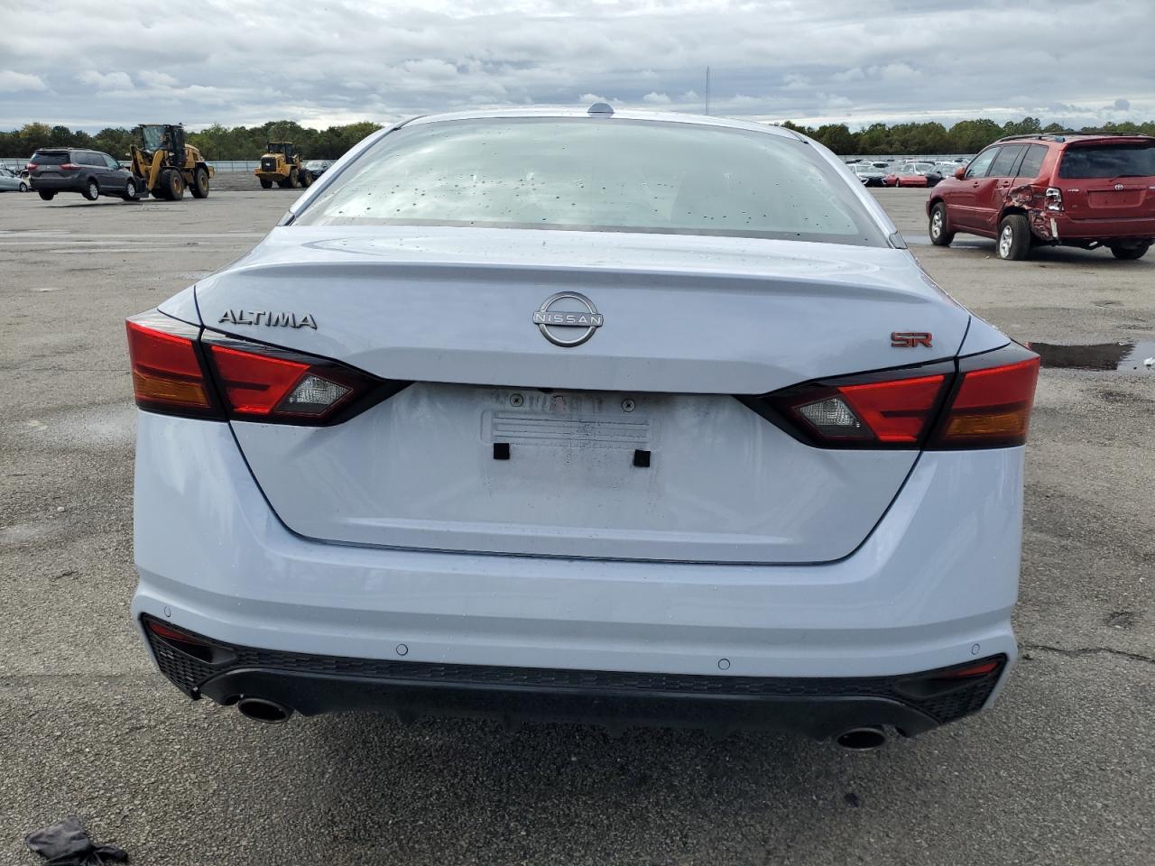 2024 Niss Altima