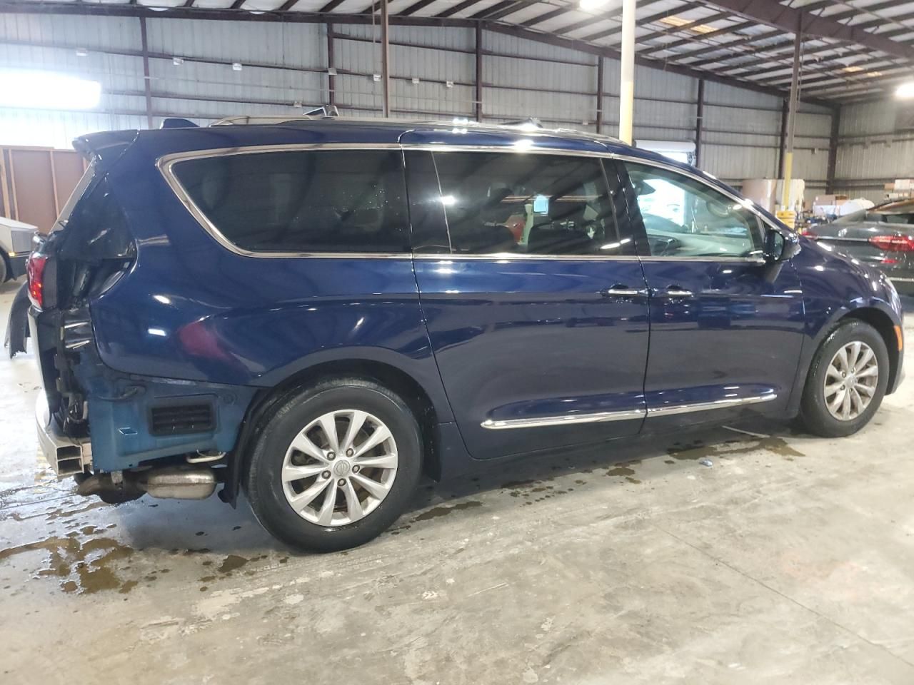2018 Chrysler Pacifica Touring l