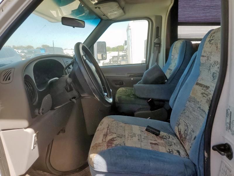 1998 Ford Econoline E450 Super Duty Cutaway Van RV