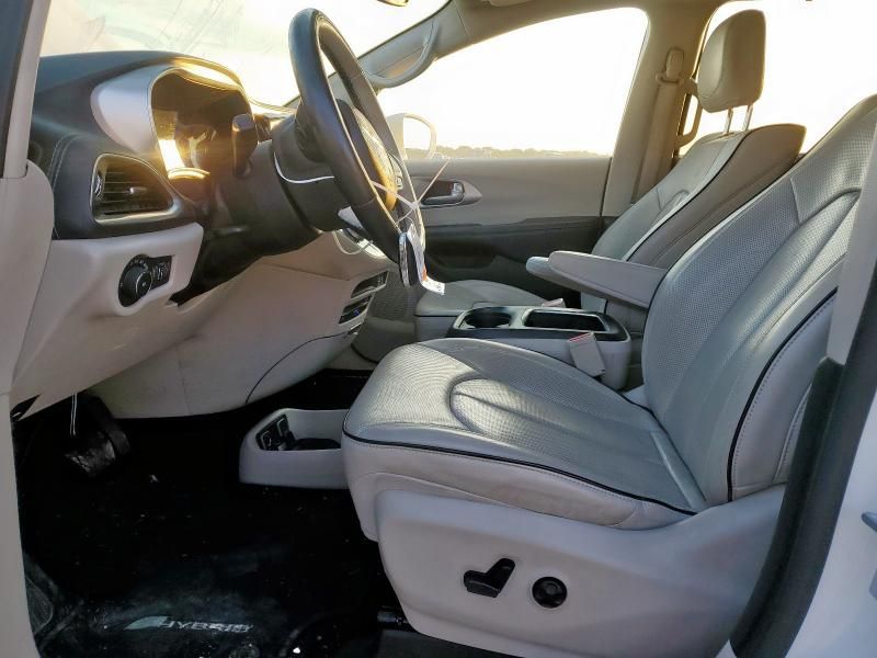 2018 Chrysler Pacifica Hybrid Limited
