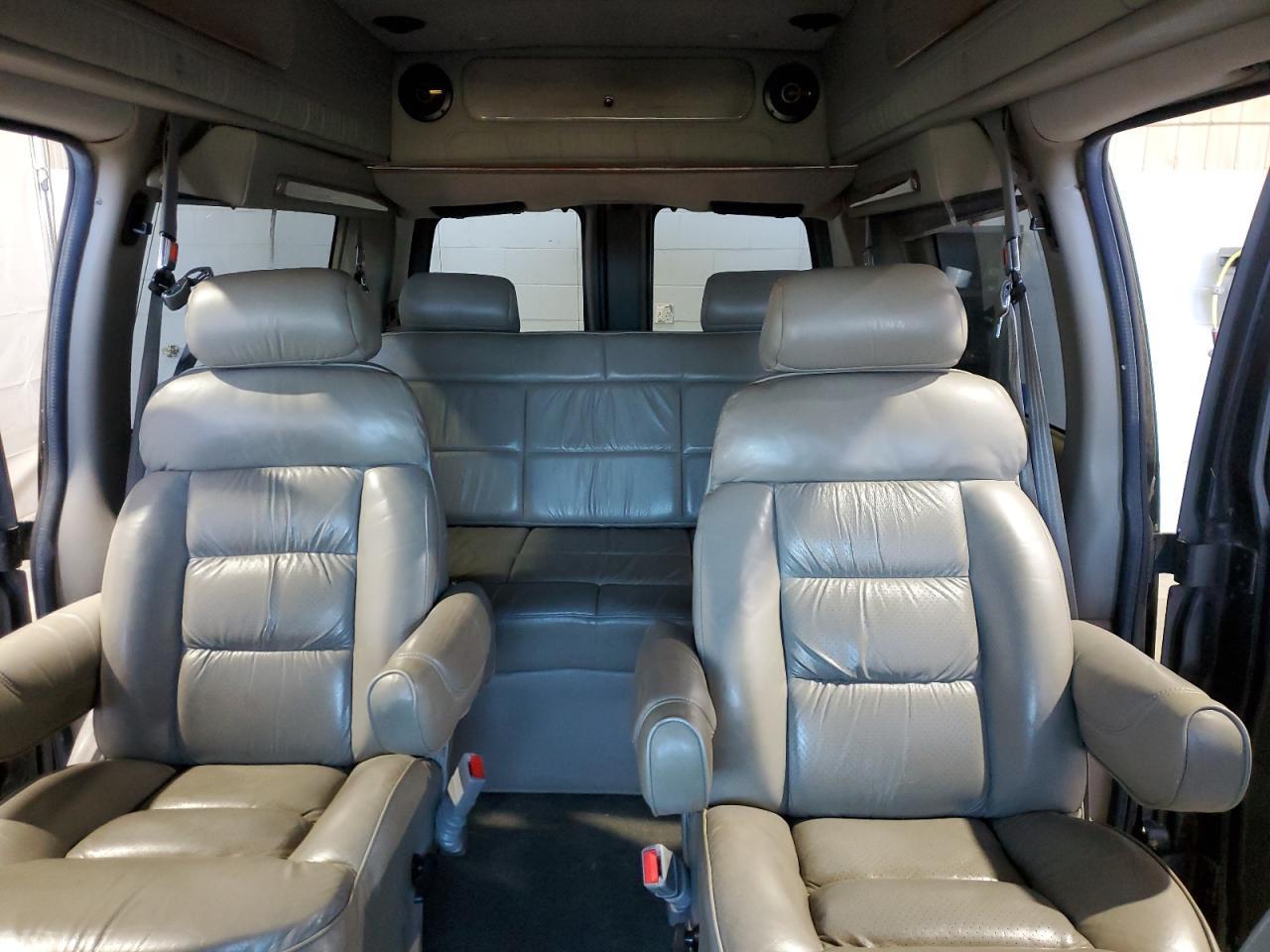 2004 Chev Express G1500