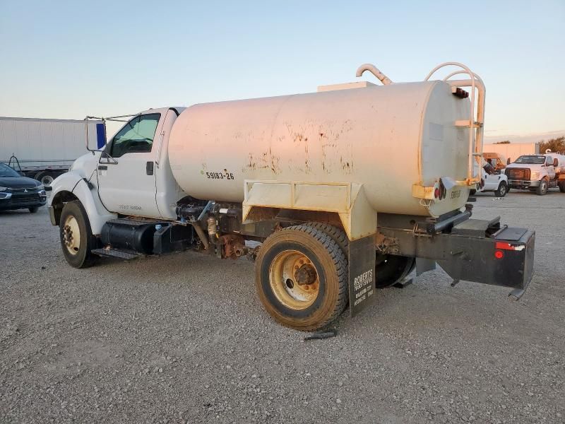 2012 Ford F750 Super Duty
