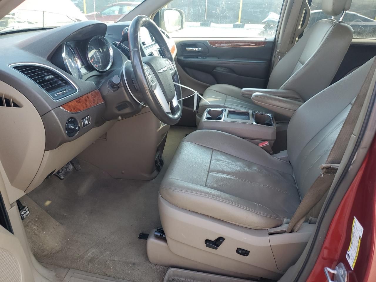 2016 Chrysler Town & Country Touring