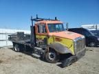 2014 Peterbilt 325