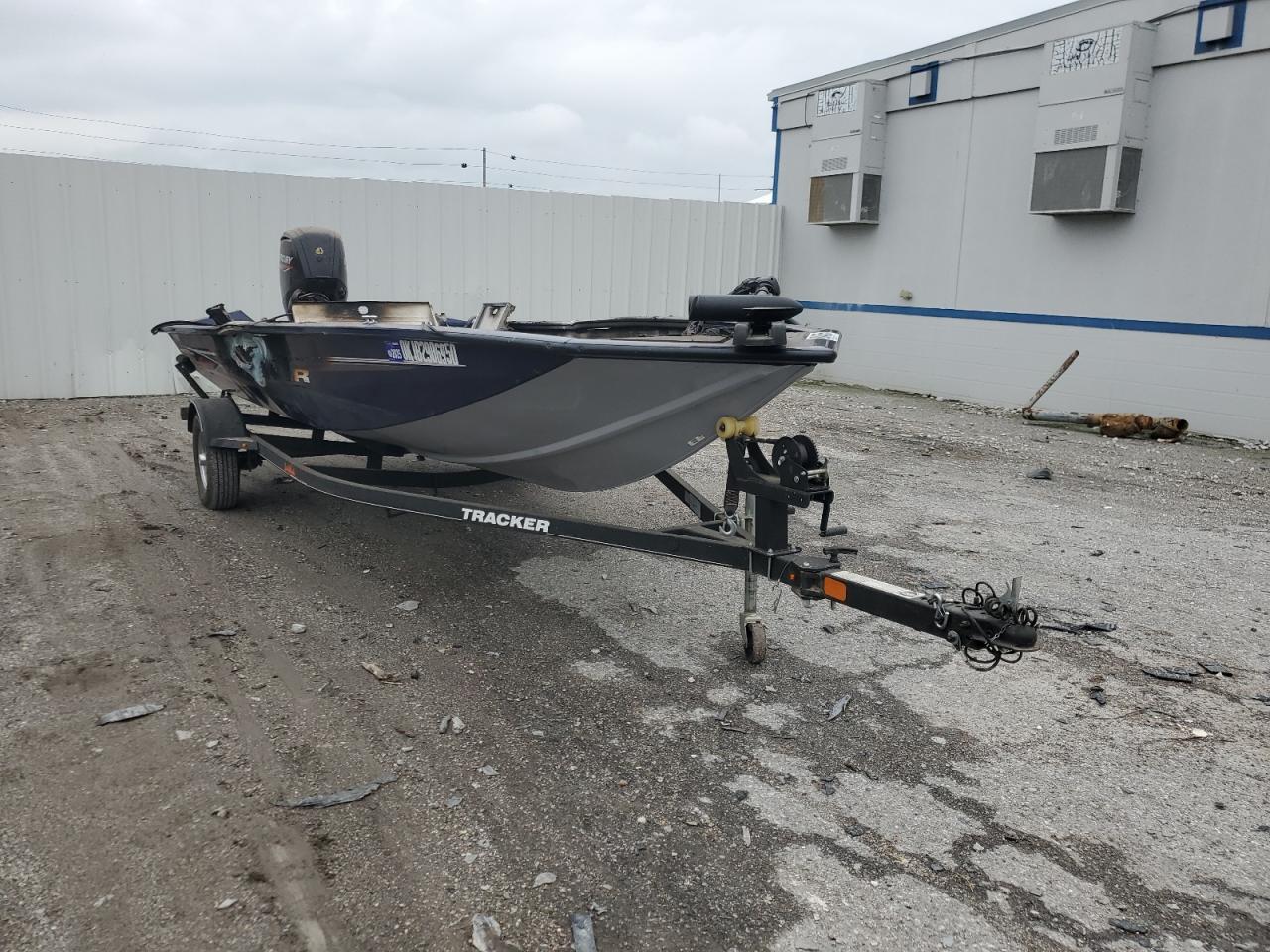 2020 Tracker PRO Team 175TF-Boat