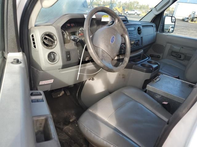 2010 Ford Econoline E350 Super Duty Van