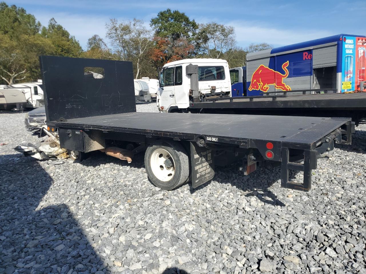 2019 Isuzu NPR HD Flatbed Truck
