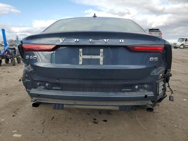 2022 Volvo S60 B5 Momentum
