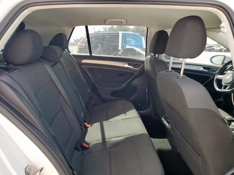 2017 Volkswagen Golf S