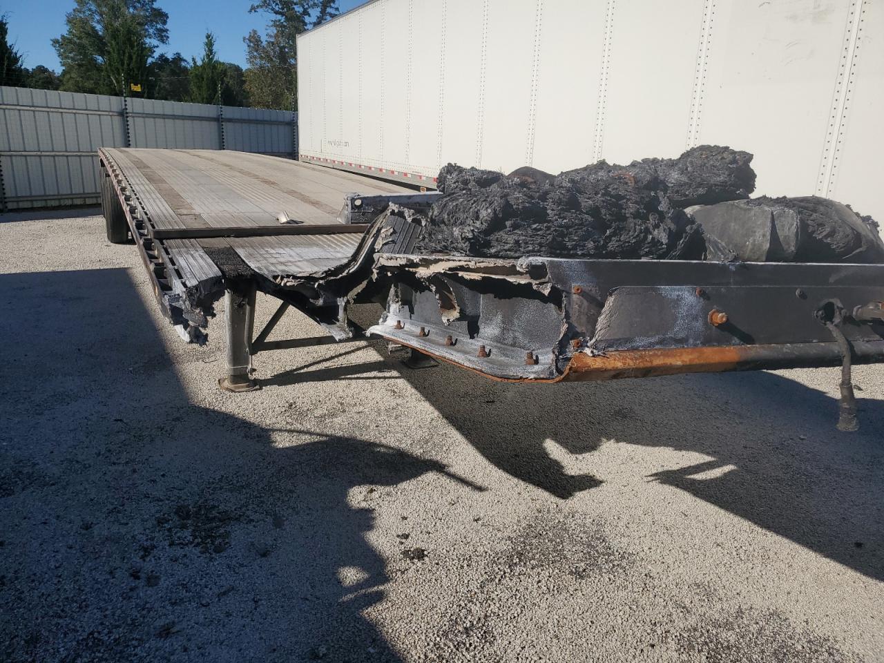 2018 East Manufacturing Flatbed Trailer