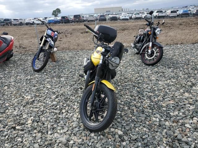 2022 Moto Guzzi V7 Stone