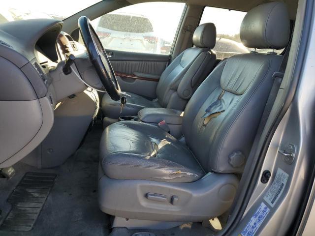 2004 Toyota Sienna xle