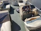 2000 Fisher Boat