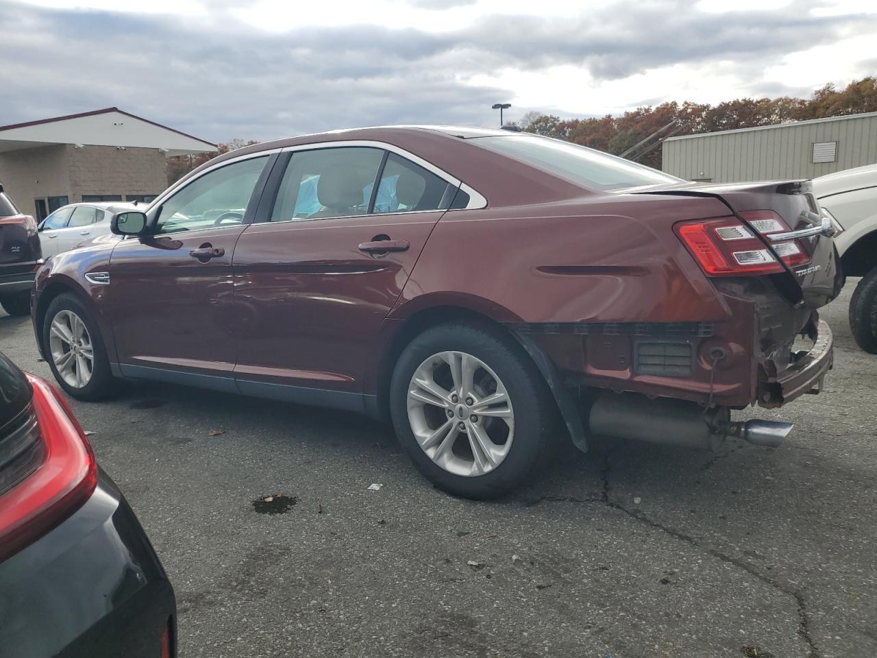 2015 Ford Taurus SEL
