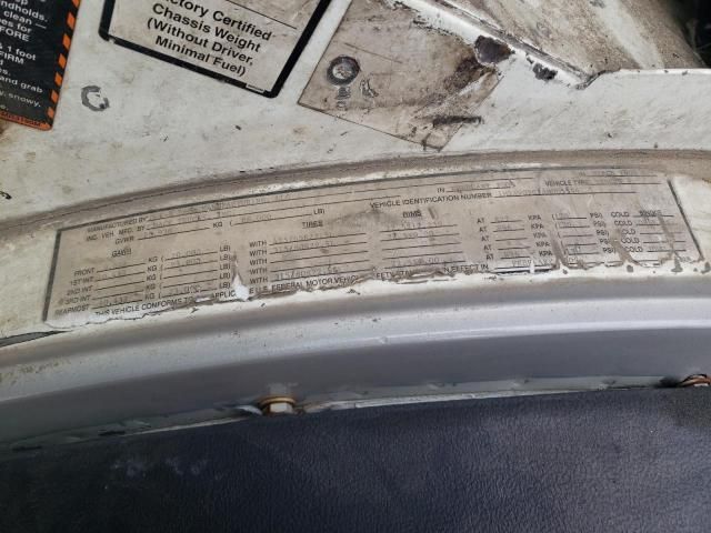 2010 Mack MRU Refuse Truck