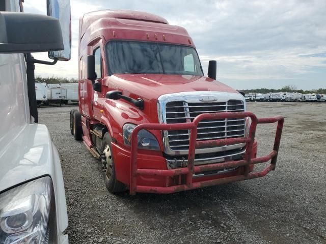 2017 Freightliner Cascadia 1-Semi Truck