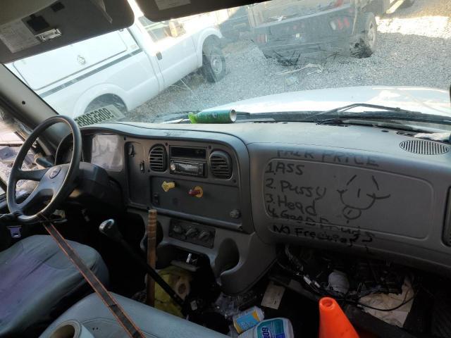 2005 Freightliner Business Class M2 BOX Truck