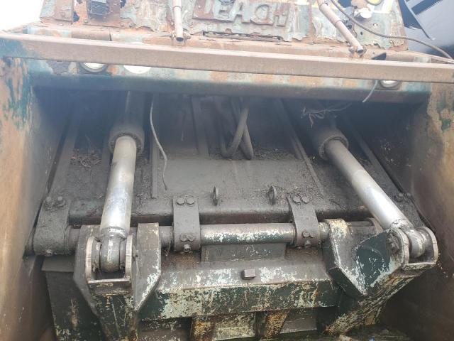 2004 Mack 1991 Mack MR600 Refuse Truck
