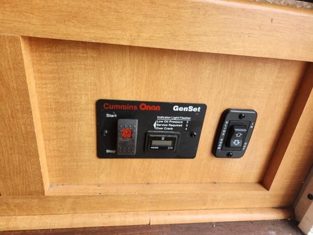 2012 Travel Lite 1000 Slrx Truck Camp