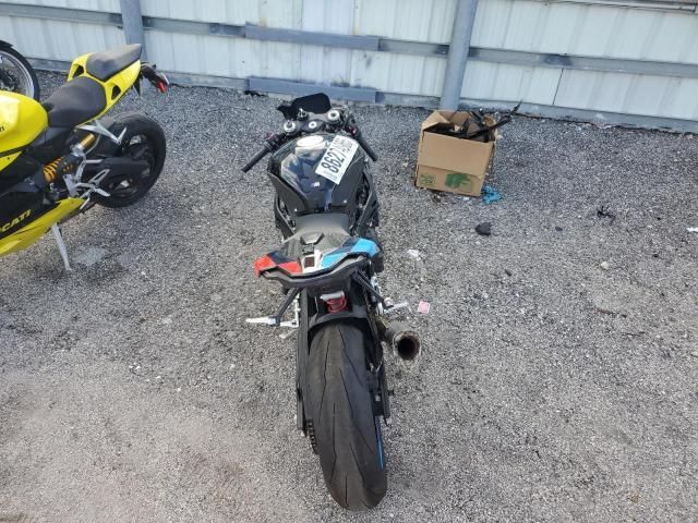 2024 BMW S 1000 RR