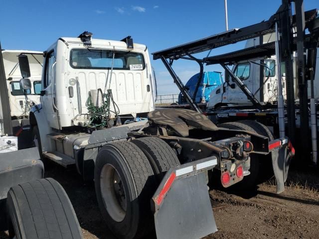 2015 Freightliner Business Class M2 Semi Truck