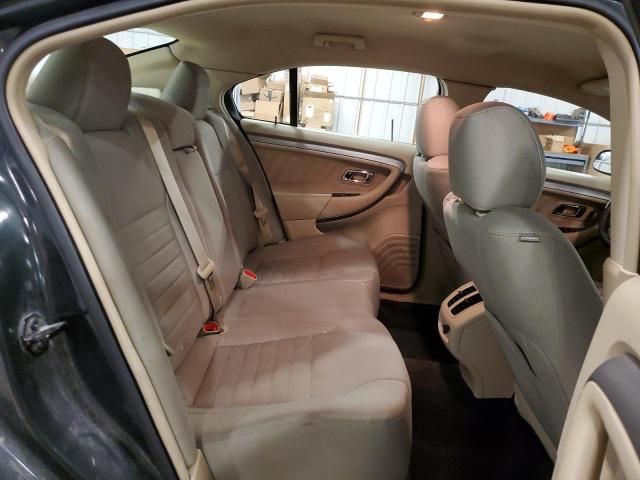 2016 Ford Taurus SE
