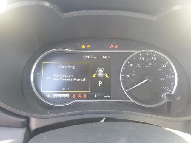 2025 Nissan Versa SR