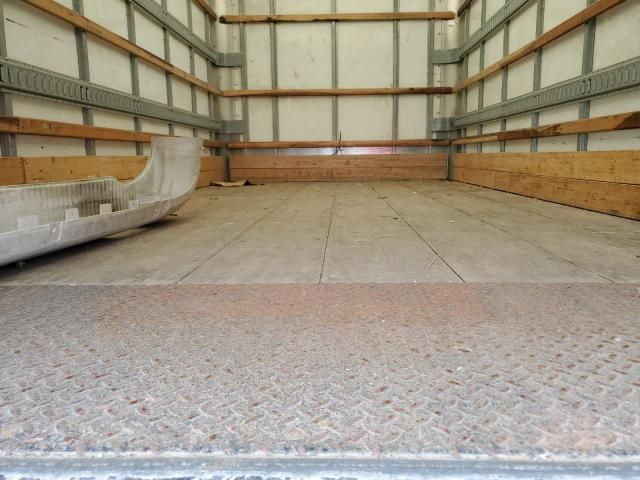 2023 Isuzu NPR HD-BOX Truck