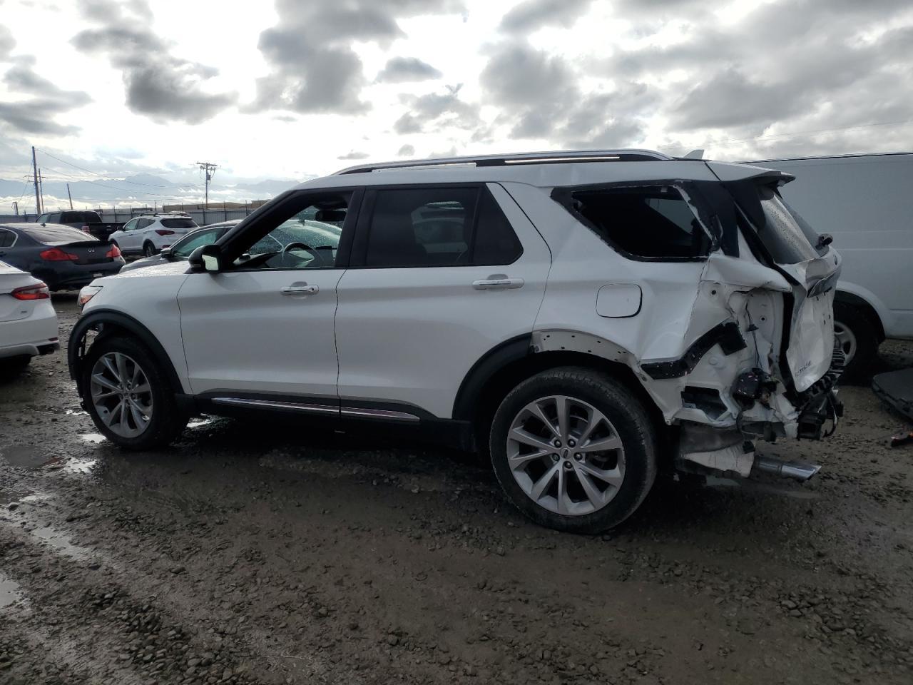 2021 Ford Explorer Platinum