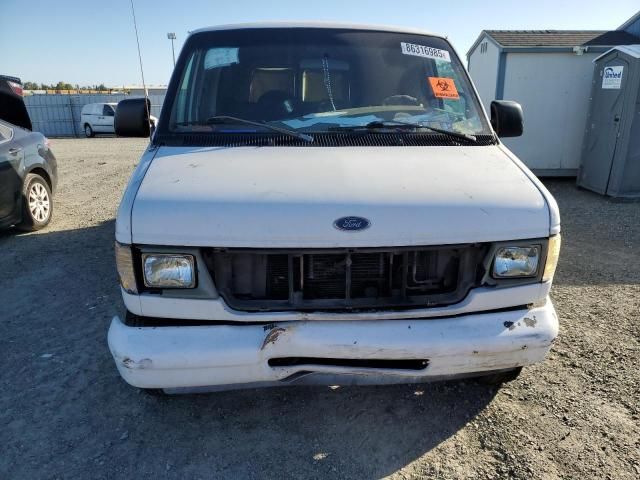 2000 Ford Econoline E150 Van