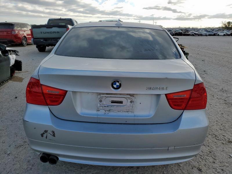 2009 BMW 328 i