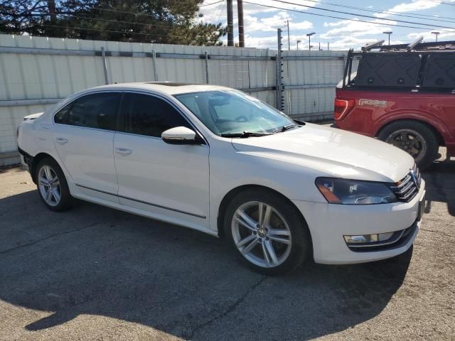 2012 Volkswagen Passat SEL