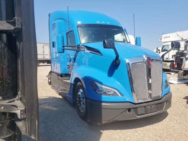2024 Kenworth T680 Semi Truck