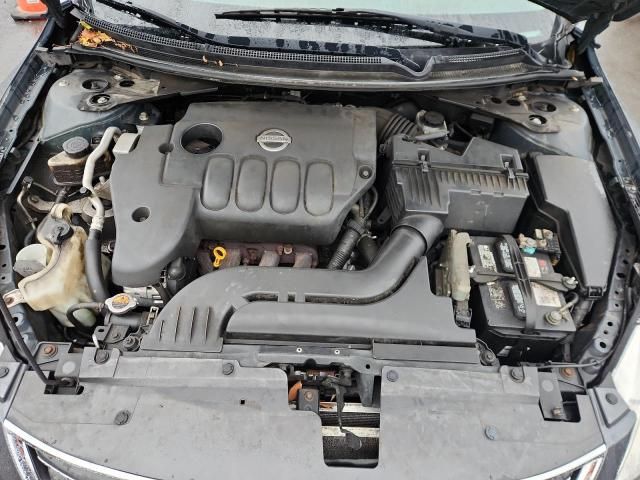 2010 Nissan Altima Base