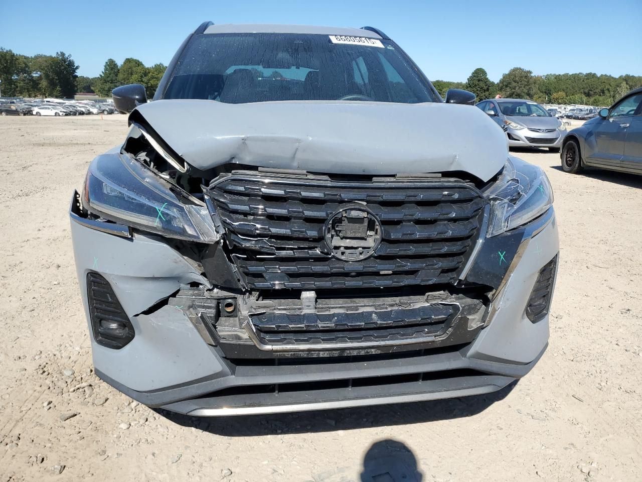 2022 Nissan Kicks sr