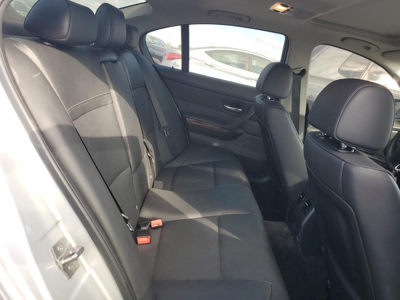 2011 BMW 328 xi Sulev