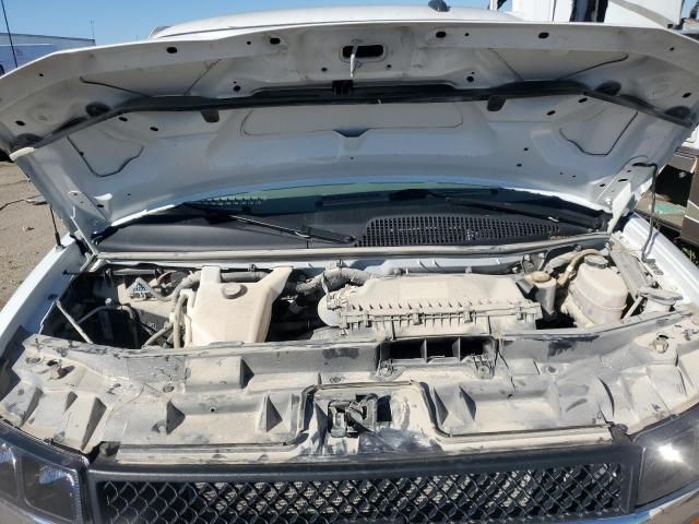 2023 Chevrolet Express G2500