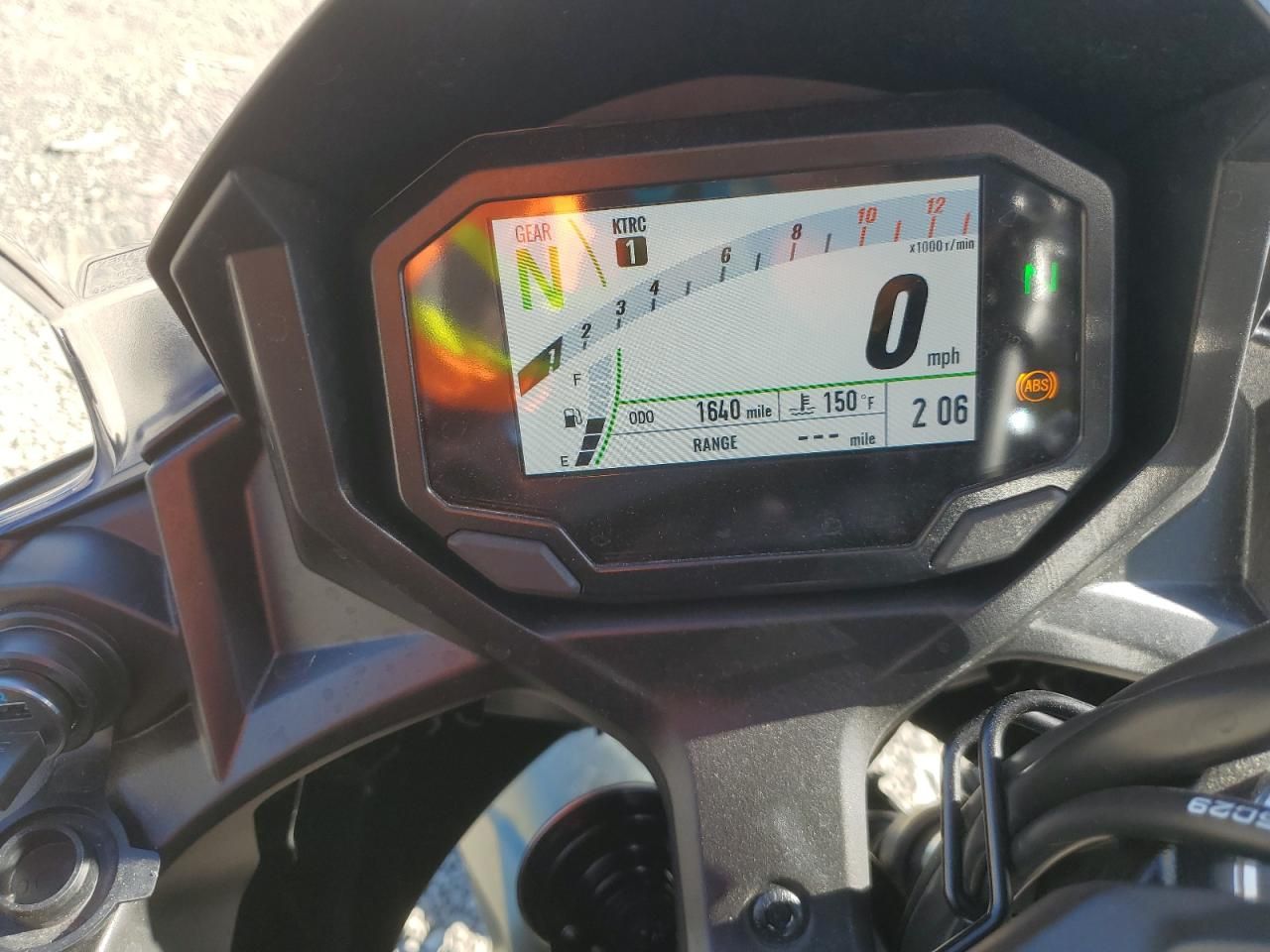 2025 Kawasaki EX650 P