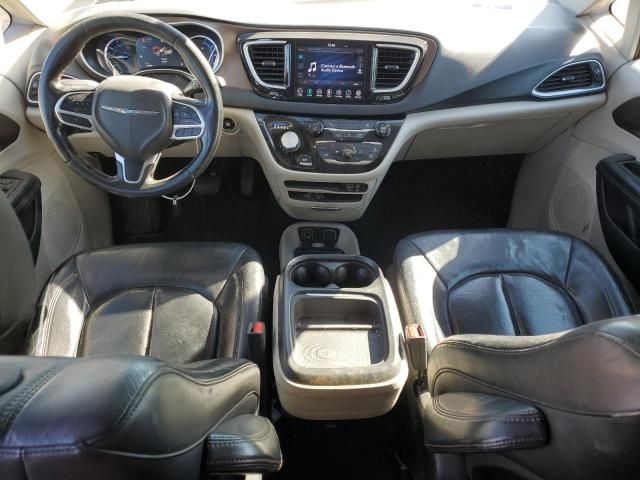 2018 Chrysler Pacifica Hybrid Touring l