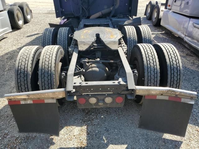 2013 Kenworth Construction T660